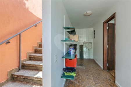 Casa à venda com 3 quartos, sendo 1 suíte,  em Granja Julieta, São Paulo, SP