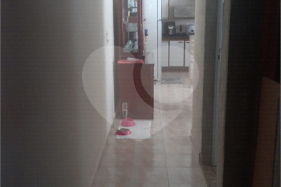 Casa à venda com 5 quartos, sendo 2 suítes, em Jardim Santa Clara, Guarulhos, SP