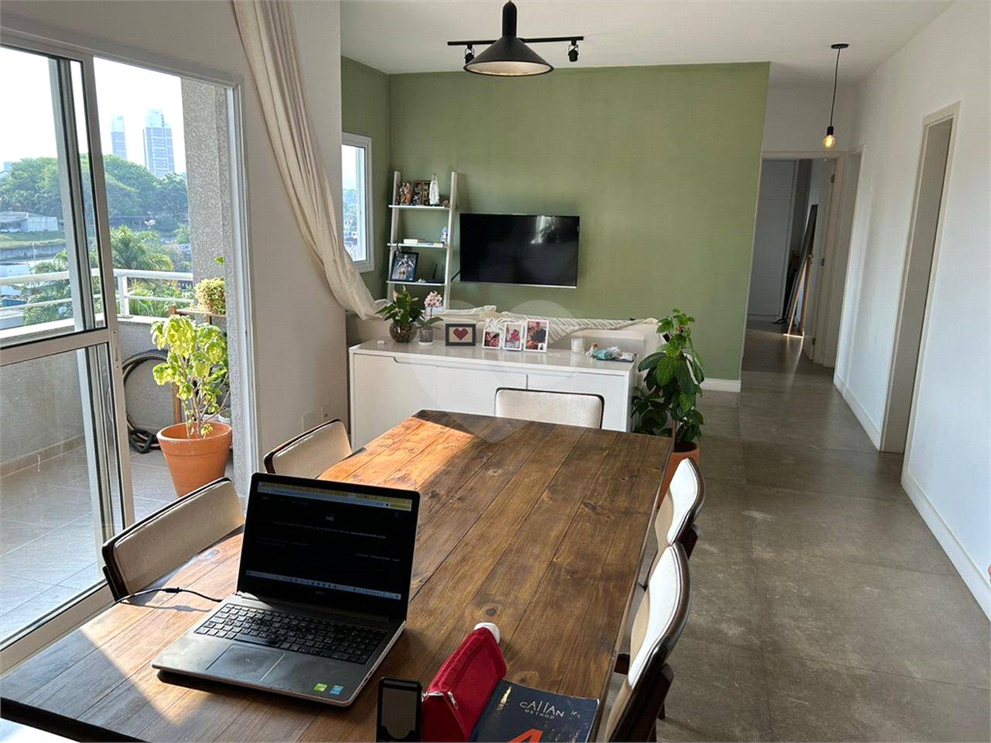 Apartamento à venda com 4 quartos, sendo 1 suíte,  em Jardim Armênia, Mogi das Cruzes, SP
