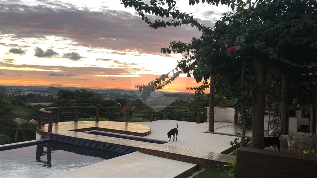 Mansão de Luxo em Louveira: Viva o Sonho no Condomínio Jardim Primavera
