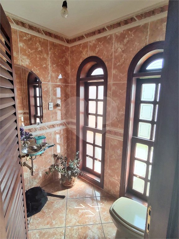 Casa à venda com 5 suítes no condomínio Estância Marambaia, Vinhedo - SP