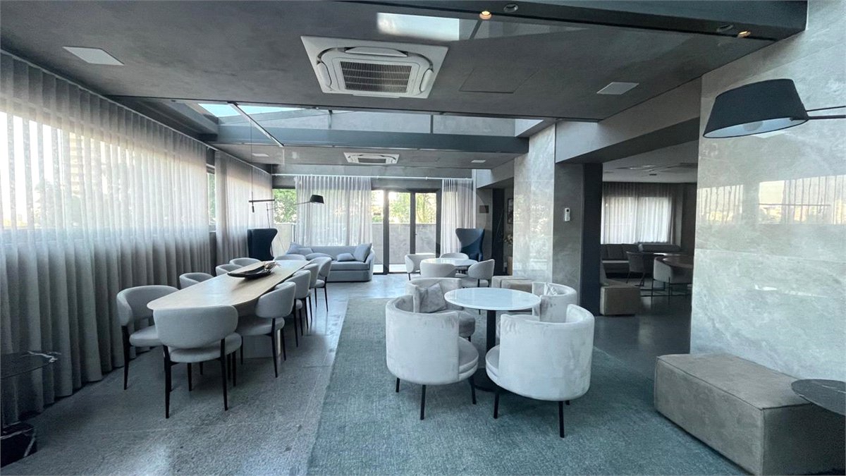 Apartamento à venda com 4 quartos, sendo 2 suítes,  em Pinheiros, São Paulo, SP
