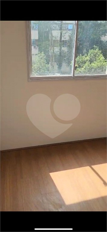 Apartamento à venda com 2 quartos em Pari, São Paulo, SP