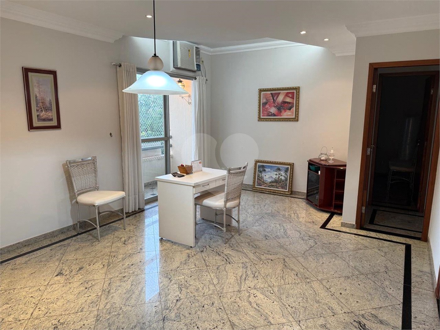 Apartamento à venda com 2 quartos em Despraiado, Cuiabá, MT