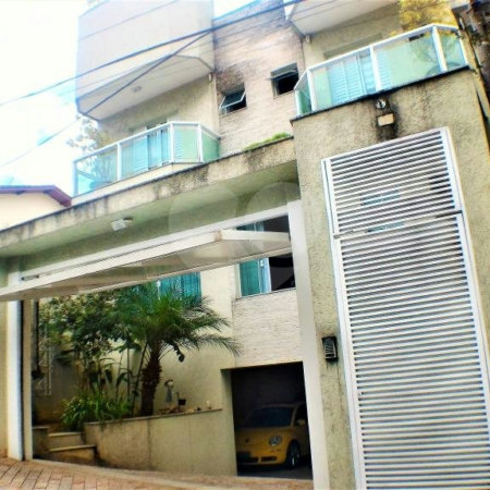Casa à venda com 5 suítes no condomínio Travessa Tenente Ariston de Oliveira,4, São Paulo - SP