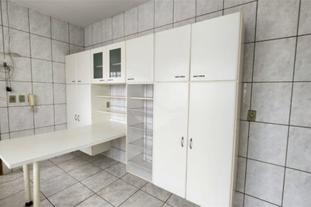 Casa à venda com 2 quartos, sendo 1 suíte, em Vila Suconasa, Araraquara, SP