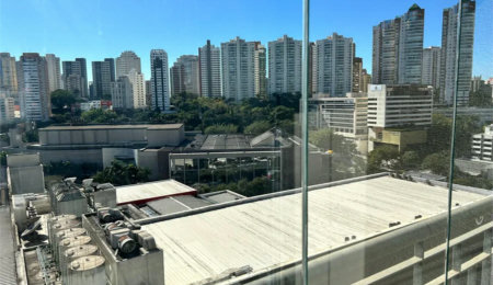 Apartamento à venda com 2 quartos, sendo 1 suíte,  em Vila Andrade, São Paulo, SP