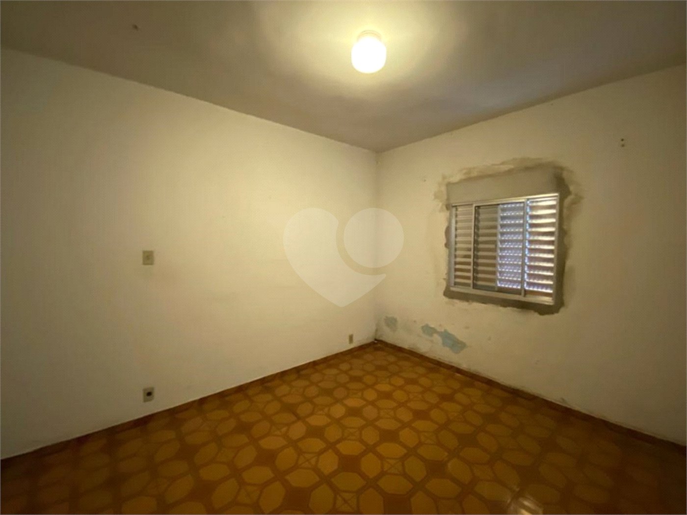 Casa à venda com 2 quartos em Horto, São Paulo, SP