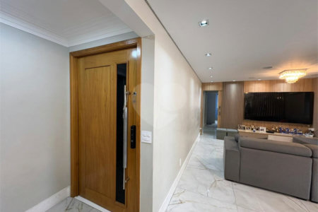 Apartamento à venda com 4 quartos, sendo 3 suítes, em Vila Augusta, Guarulhos, SP