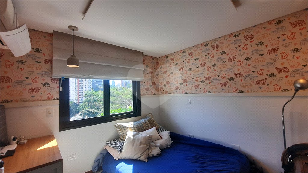 Apartamento à venda com 4 quartos, sendo 2 suítes, em Morumbi, São Paulo, SP