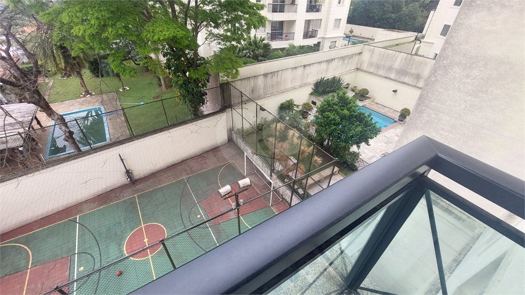 Apartamento à venda com 3 quartos, sendo 1 suíte, em Alto da Boa Vista, São Paulo, SP