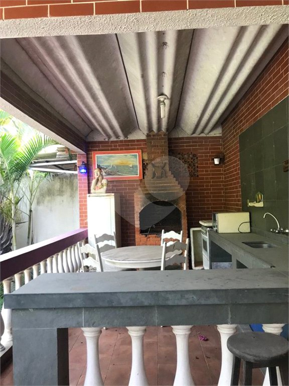Casa à venda com 4 quartos, sendo 1 suíte, em Senador Vasconcelos, Rio de Janeiro, RJ