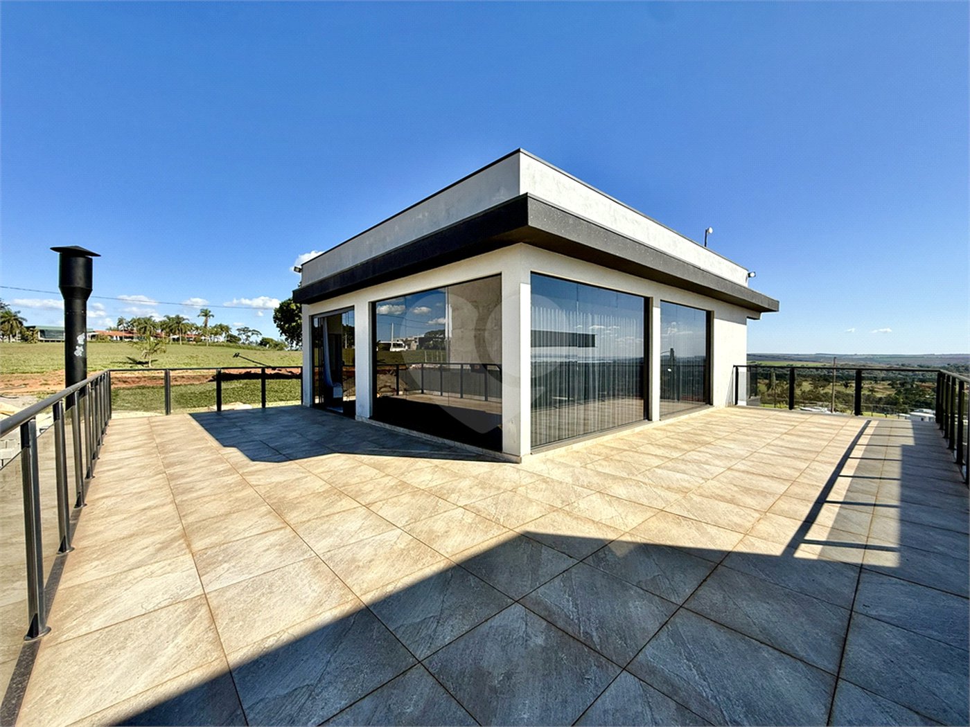 Casa à venda com 3 quartos, sendo 1 suíte,  em Terras de Santa Cristina XIII Setor Marina, Paranapanema, SP