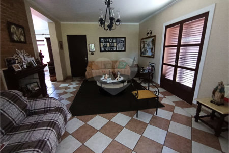 Casa à venda com 3 quartos, sendo 2 suítes,  em Vila Mogilar, Mogi das Cruzes, SP