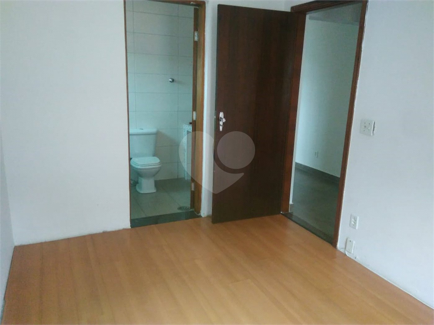 Sobrado venda ou locação HORTO com 254m2, 4 quartos, 2 sala, 2 cozinha, quintal e 3 vagas de garagem