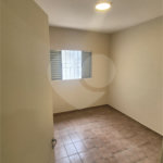 Sobrado à venda com 3 quartos, sendo 1 suíte, em Jardim Las Vegas, Santo André, SP