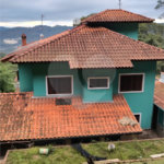 Casa à venda com 4 quartos, sendo 1 suíte, no condomínio Parque Suiça, Caieiras - SP