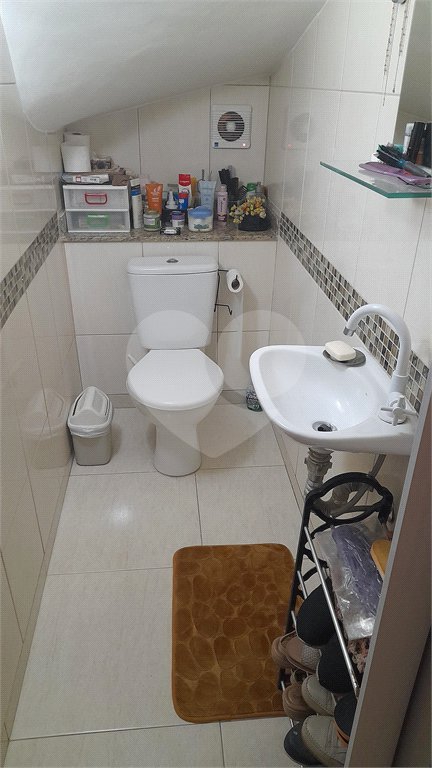 Sobrado à venda com 3 quartos, sendo 1 suíte, em Vila Nivi, São Paulo, SP