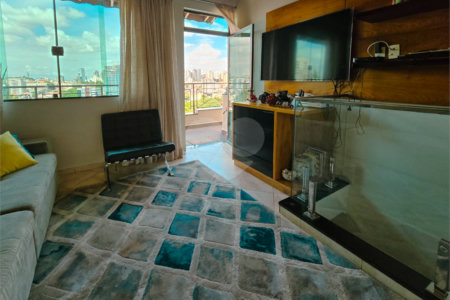 Sobrado à venda com 3 quartos, sendo 1 suíte, em Vila Paulicéia, São Paulo, SP