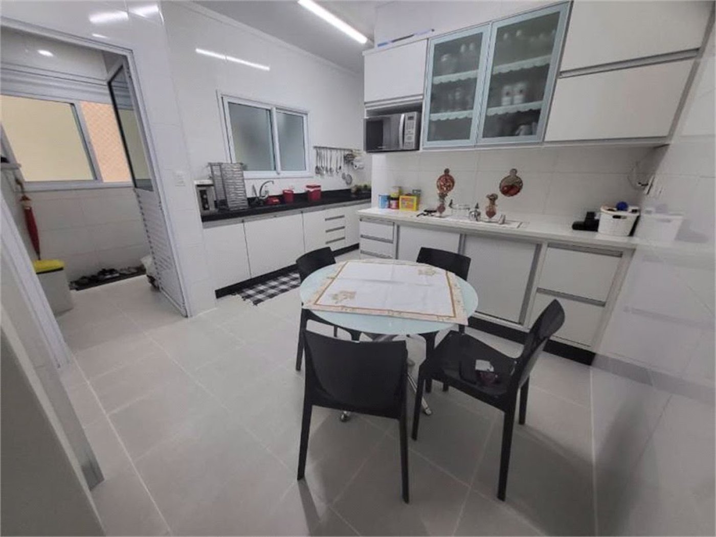 Apartamento Residencial à venda, Itararé, São Vicente - AP0805.