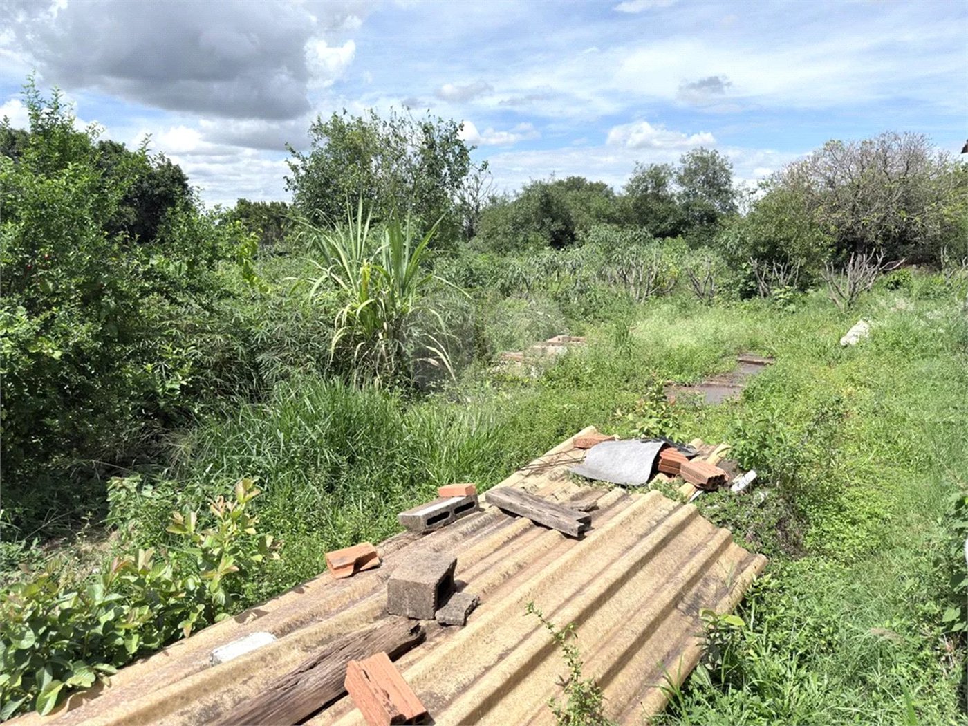 Terreno à venda – Bairro Santa Rita