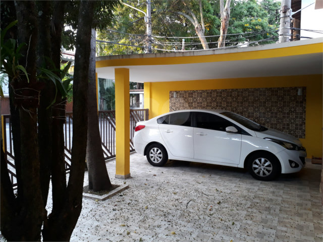 Sobrado à venda com 3 quartos, sendo 1 suíte,  em Tremembé, São Paulo, SP
