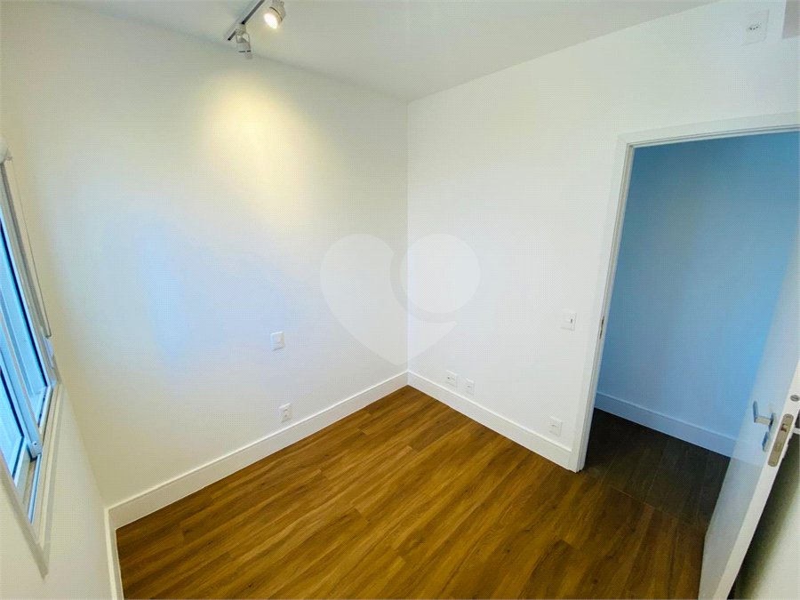 Apartamento à venda ou para alugar com 3 quartos, sendo 1 suíte,  em Vila Mogilar, Mogi das Cruzes, SP