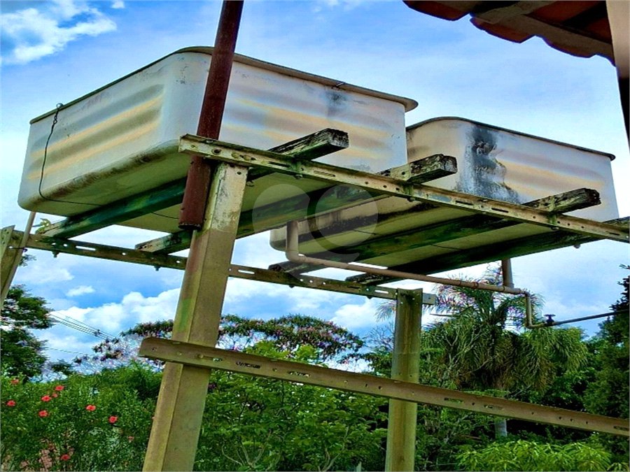 Chácara à venda com 4 quartos, sendo 1 suíte,  em Colinas II, Araçoiaba da Serra, SP