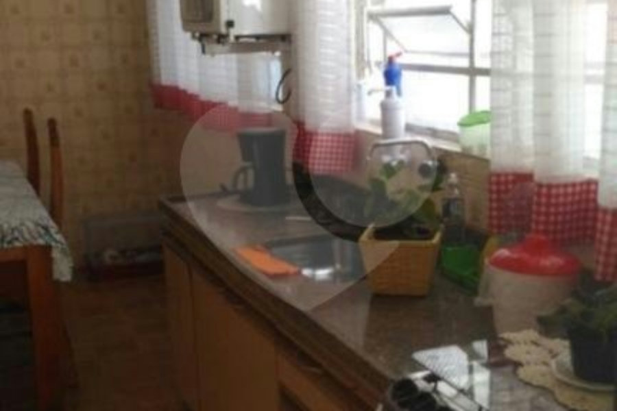 Sobrado à venda com 3 quartos, sendo 1 suíte, em Tremembé, São Paulo, SP