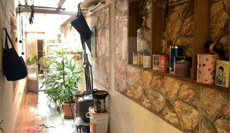 Casa Térrea à venda com 3 quartos em Cidade Domitila, São Paulo, SP