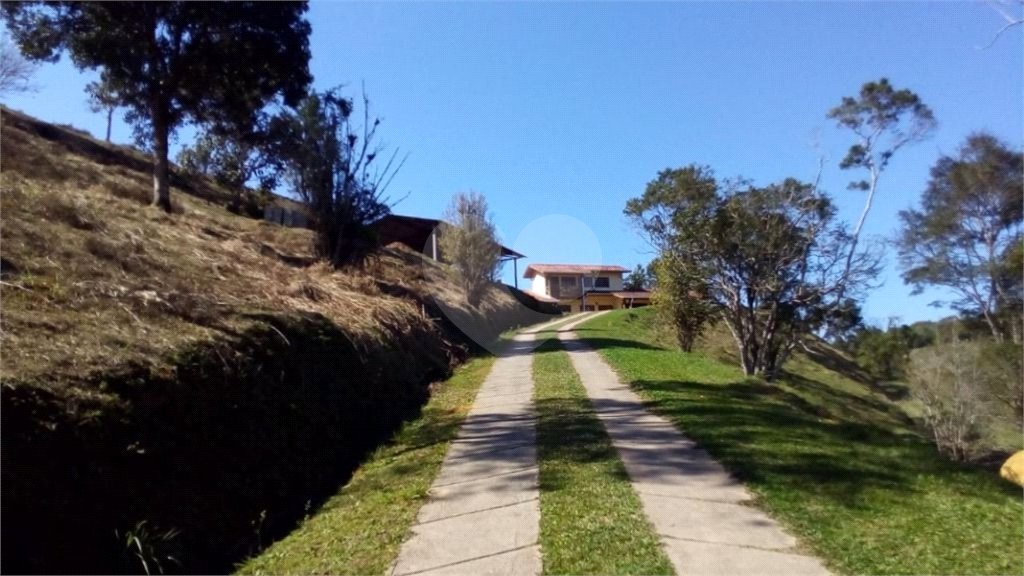 Sítio à Venda Natividade da Serra c/ 2.291,56m² Area Const. e 271.000,00m² Área Total