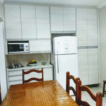 CASA TÉRREA À VENDA NA MOOCA - COM PORTEIRA FECHADA.