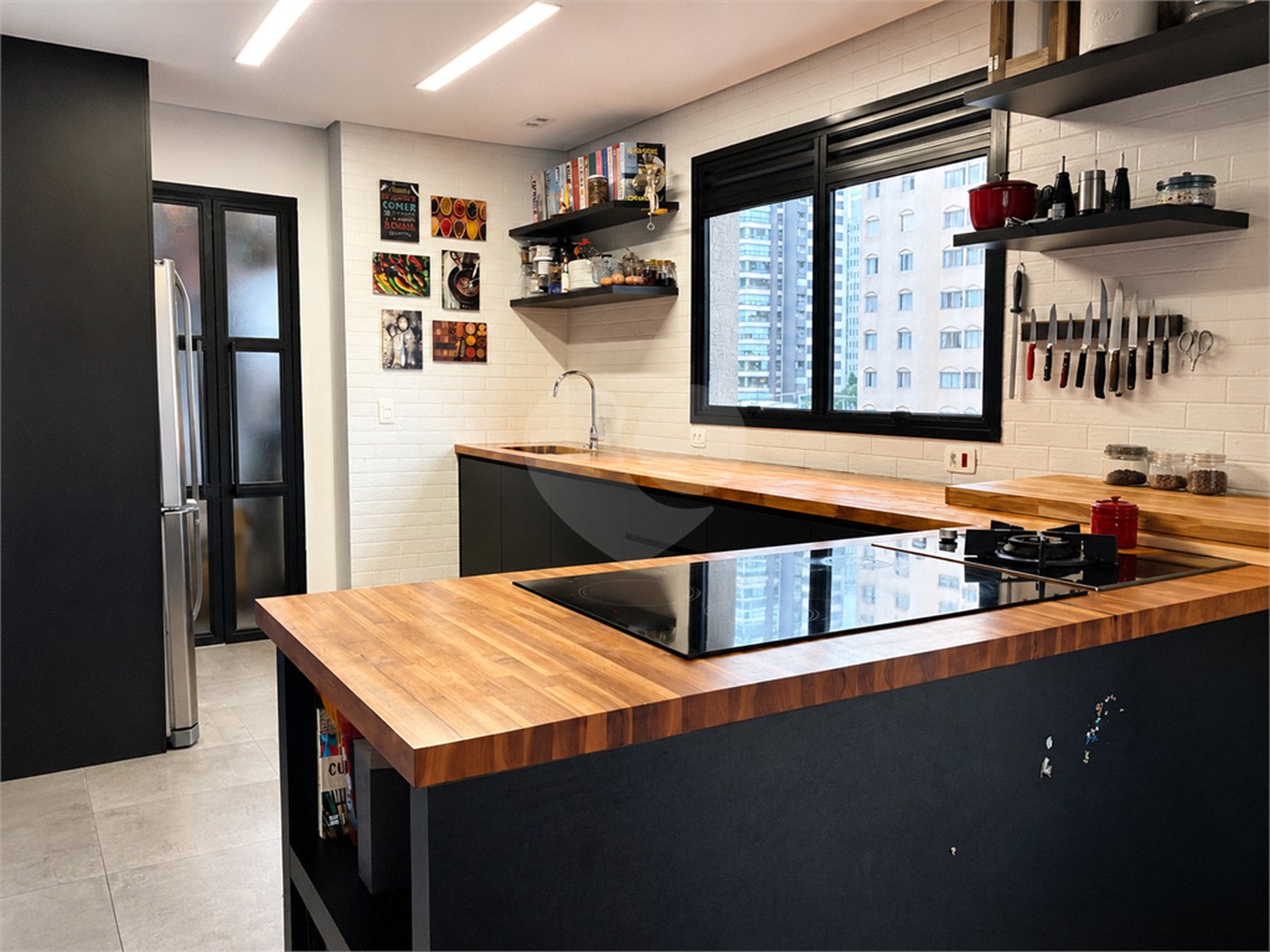 Apartamento em Moema Pássaros à Venda 171 m² 3 Dormitórios 3 Suítes Reformado