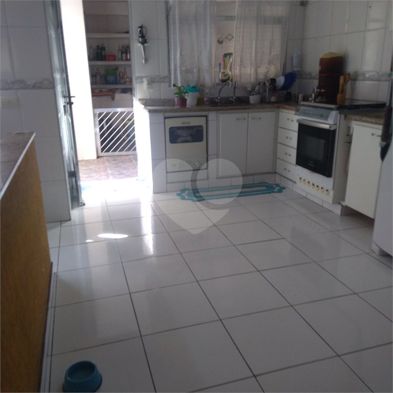 Sobrado à venda com 4 quartos, sendo 3 suítes, em Limão, São Paulo, SP
