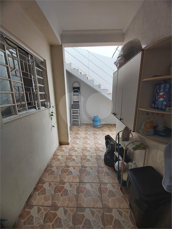 Sobrado à venda com 3 quartos, sendo 1 suíte,  em Vila Bernadotti, Mogi das Cruzes, SP