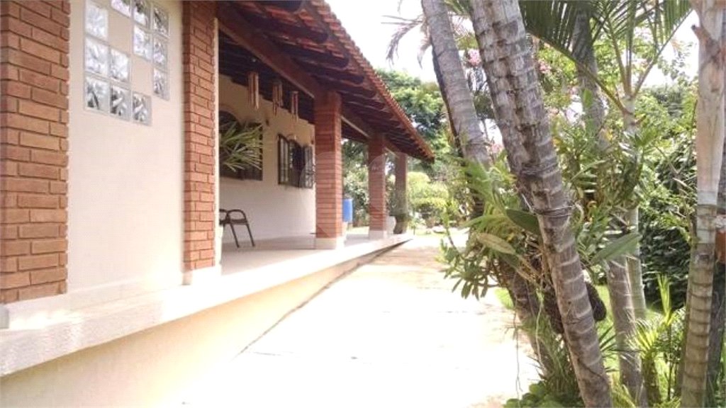 Casa à venda com 4 quartos, sendo 2 suítes, no condomínio Vinhas da Vista Alegre - Lado Sede, Vinhedo - SP