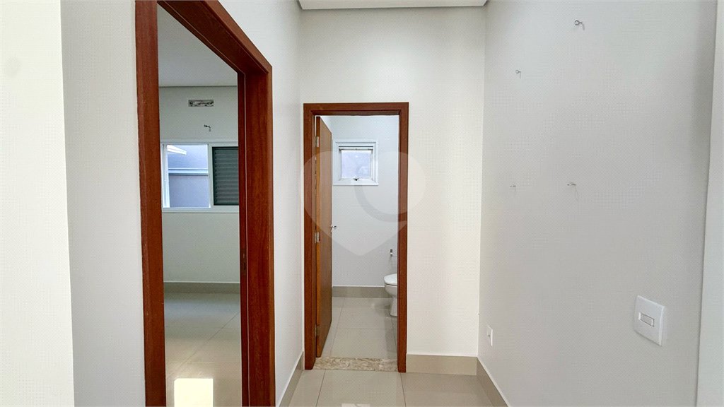 Casa à venda ou para alugar com 4 quartos, sendo 1 suíte, no condomínio Jardim Residencial Dona Lucilla, Indaiatuba - SP