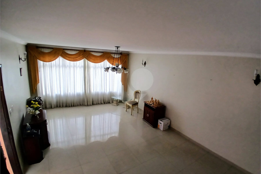 Casa à venda ou para alugar com 3 quartos, sendo 1 suíte, em Santana, São Paulo, SP