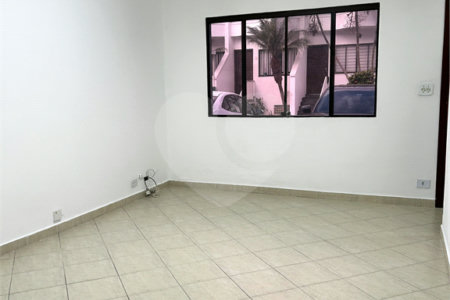 Casa para alugar com 2 quartos, sendo 1 suíte, no condomínio Terra Nostra III, São Paulo - SP