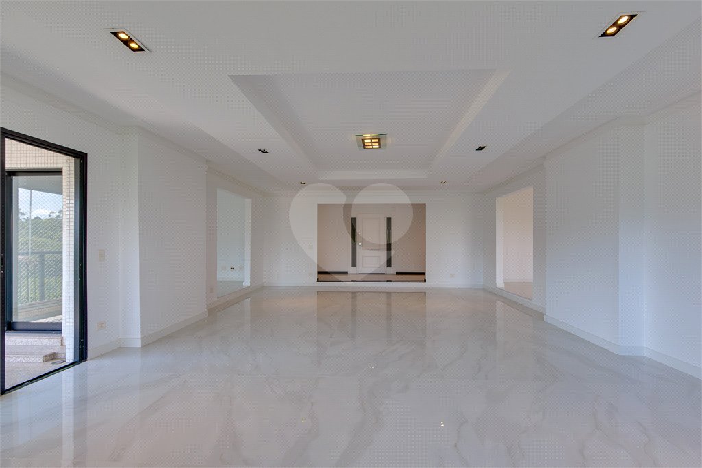 Apartamento à venda com 4 suítes em Jardim Marajoara, São Paulo, SP