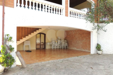 Casa à venda com 4 quartos em Bosque, Vinhedo, SP