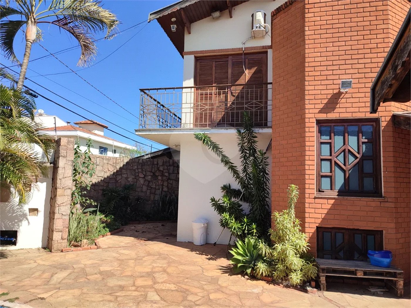 Casa Espetacular com Piscina e Churrasqueira à Venda na Vila Rezende