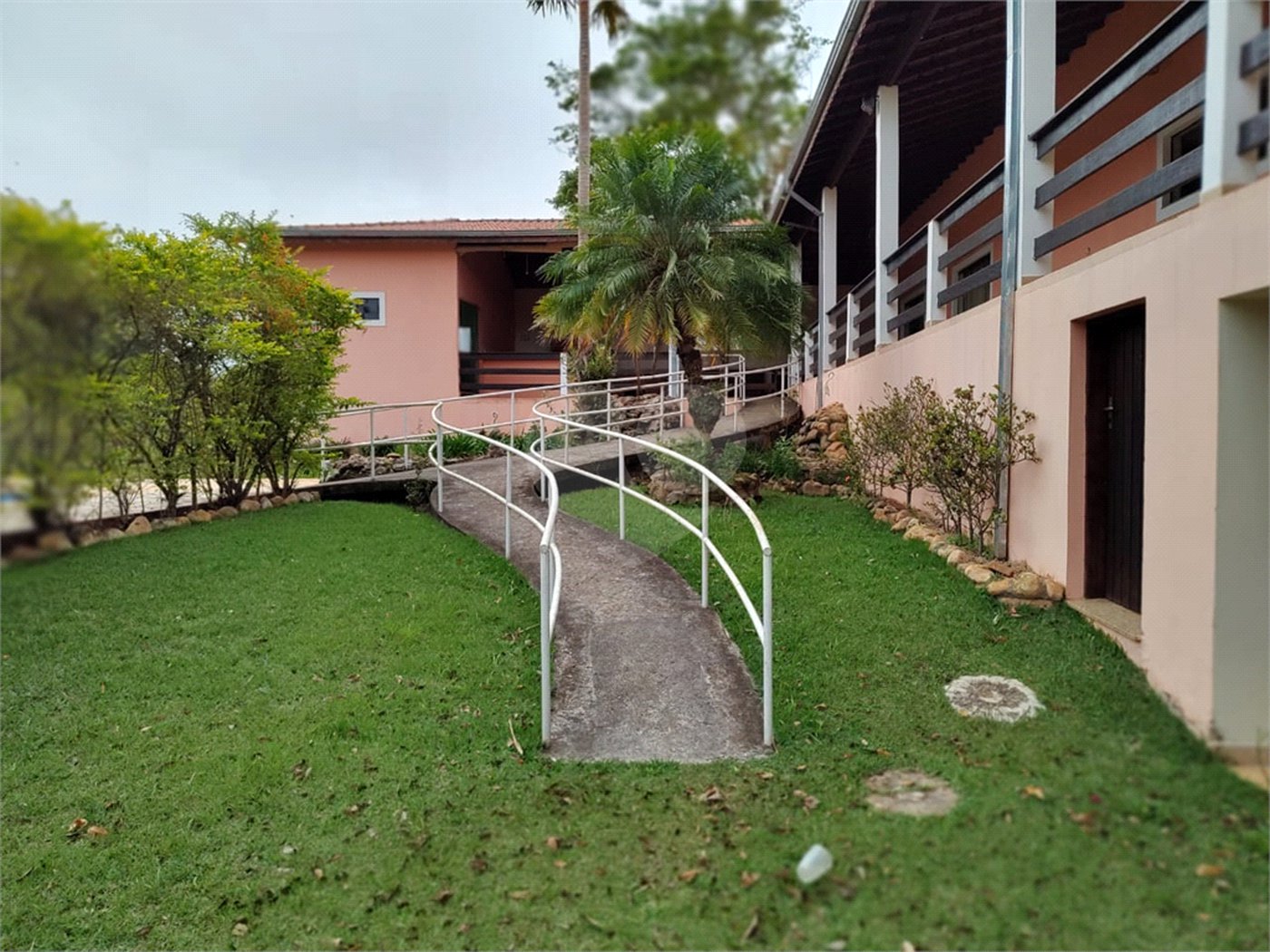 Chácara à venda com 3 quartos, sendo 1 suíte, em Bairro do Machadinho, Angatuba, SP