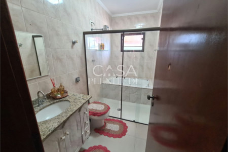 Casa em condomínio à venda com 4 quartos, sendo 3 suítes,  em Granja Olga II, Sorocaba, SP