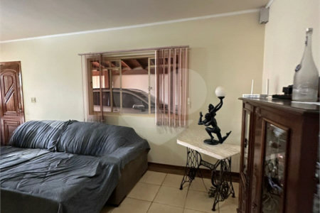 Casa à venda com 3 quartos, sendo 1 suíte, em Portal do Morumbi, Ponta Porã, MS