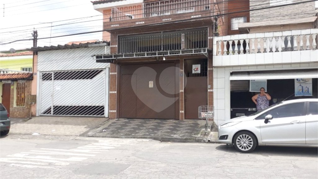 Sobrado à venda com 3 quartos, sendo 1 suíte, em Parque Continental I, Guarulhos, SP