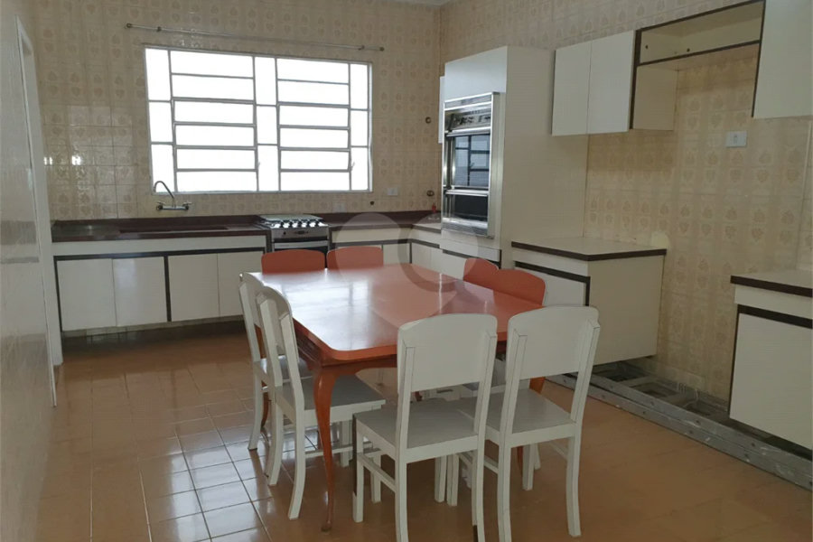 Vende-se linda casa de 250 m² no Jabaquara