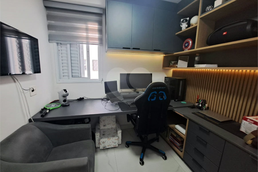 Apartamento à venda com 3 quartos, sendo 1 suíte, em Jardim Peri, São Paulo, SP