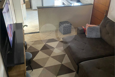Casa à venda com 4 quartos, sendo 2 suítes,  em Vila Carolina, Itapetininga, SP