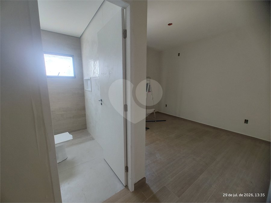 Casa à venda com 2 quartos, sendo 1 suíte, em Jardim Santo Antônio, Atibaia, SP